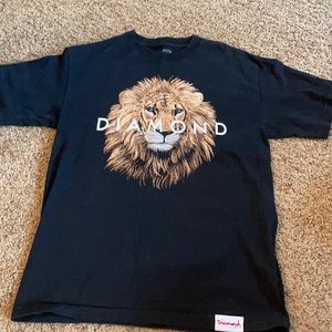 Men’s black t-shirt